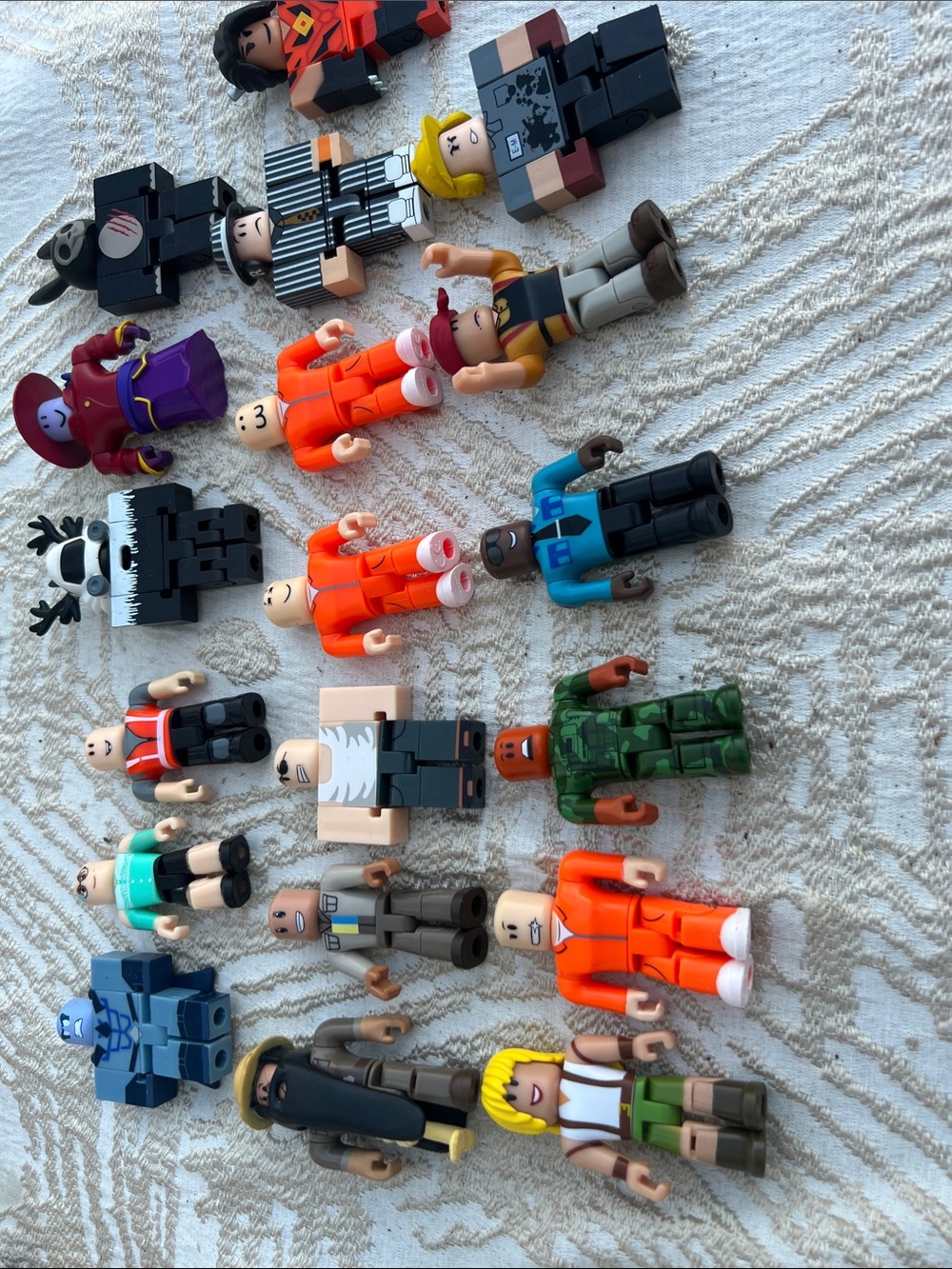 Roblox Set of 19 figures